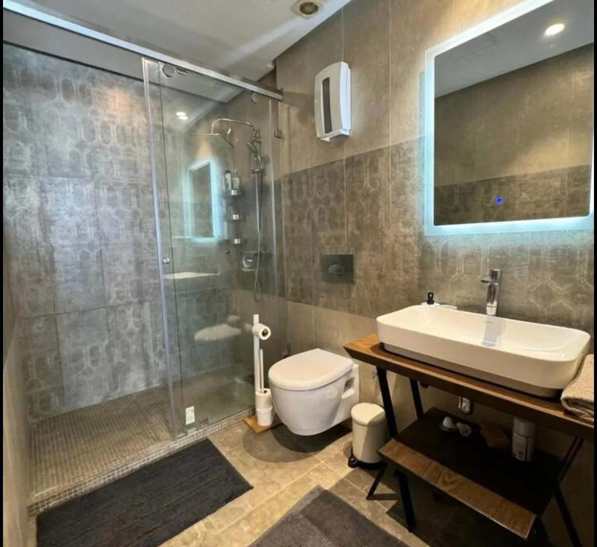 Residence Saphir Luxury Apartment With Terrace In Racine 카사블랑카 0*,  모로코